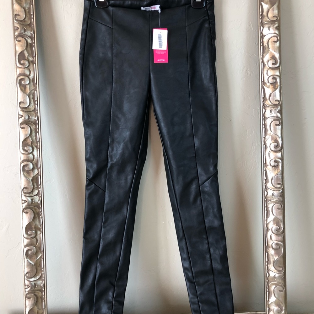 Faux leather black leggings